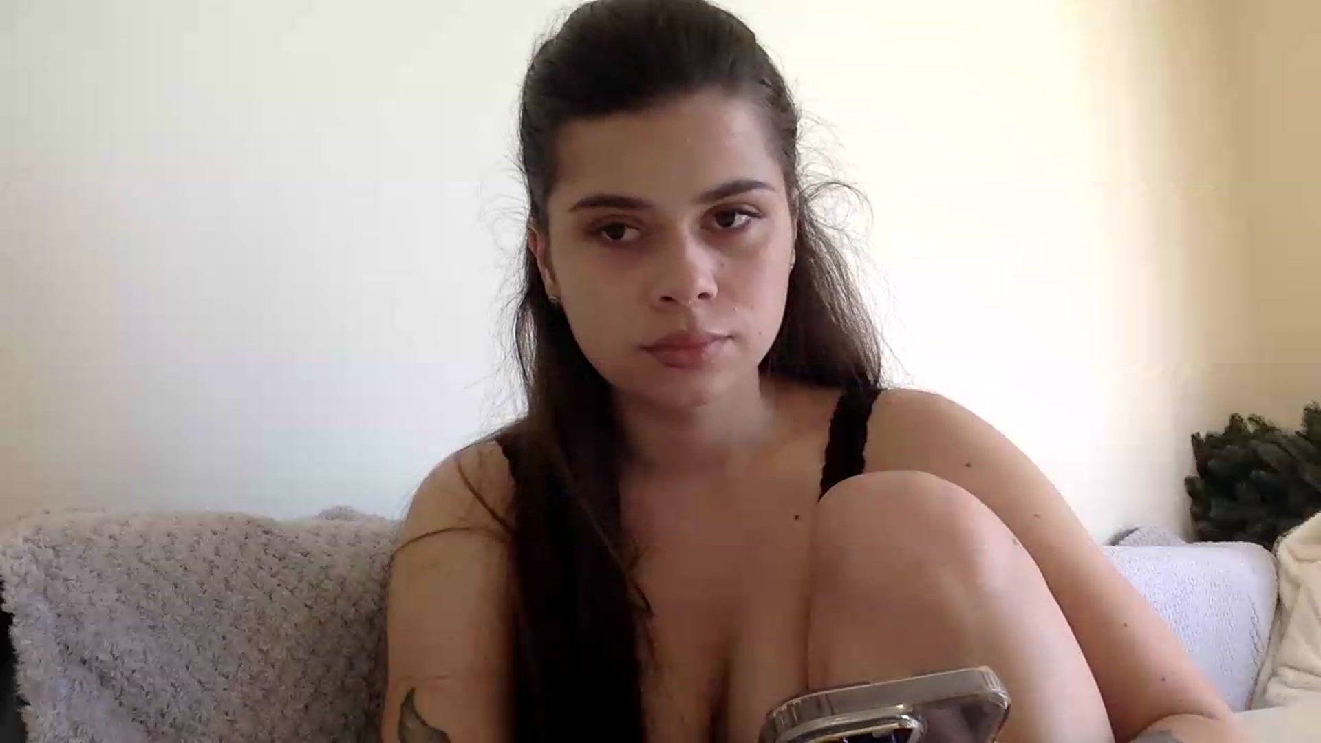 Gallery image thumbnail from Jasmi25's myfreecams stream on, 05/15/2026, 09:40 image 6 of 20