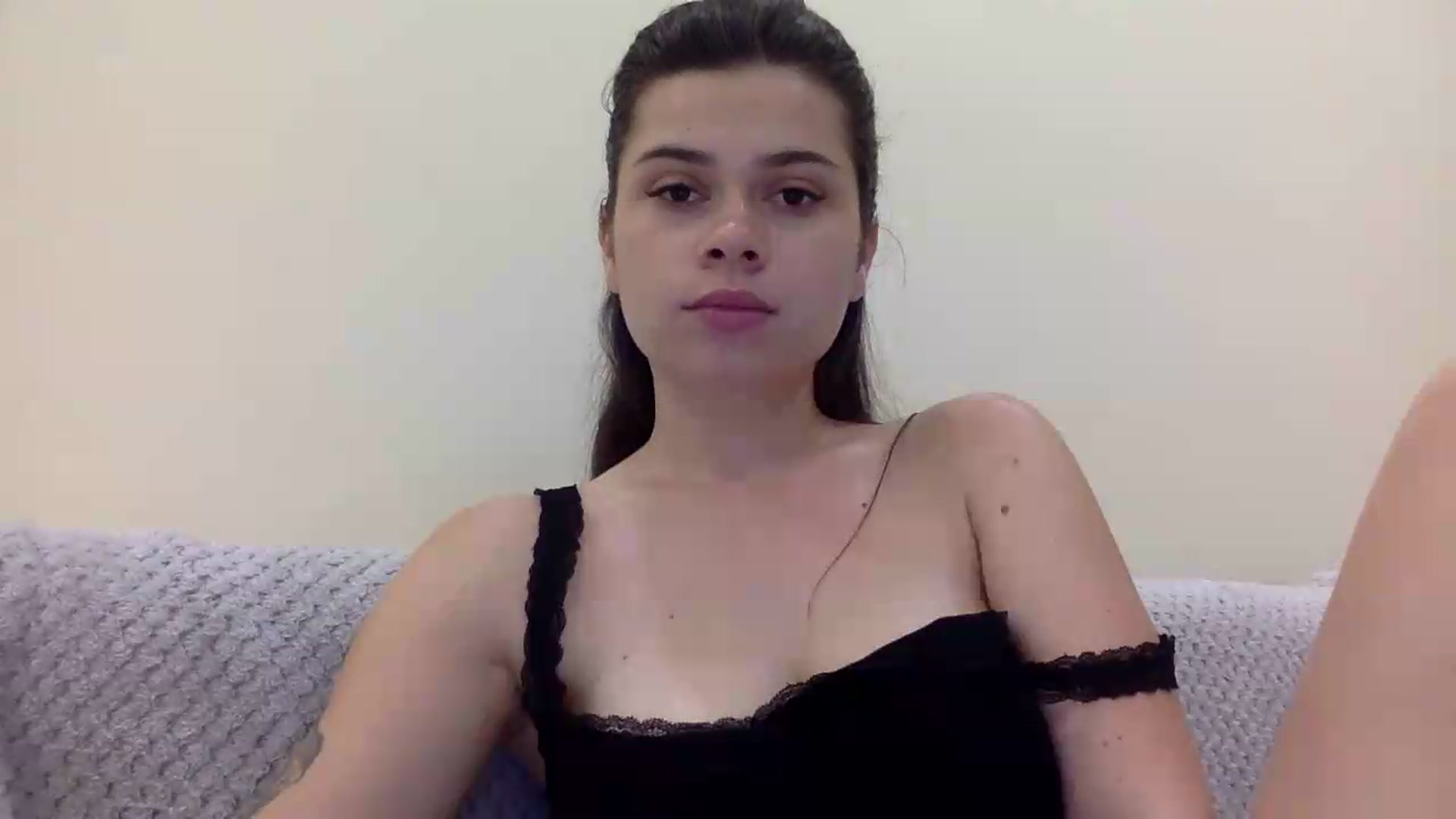 Gallery image thumbnail from Jasmi25's myfreecams stream on, 06/30/2026, 19:02 image 14 of 20
