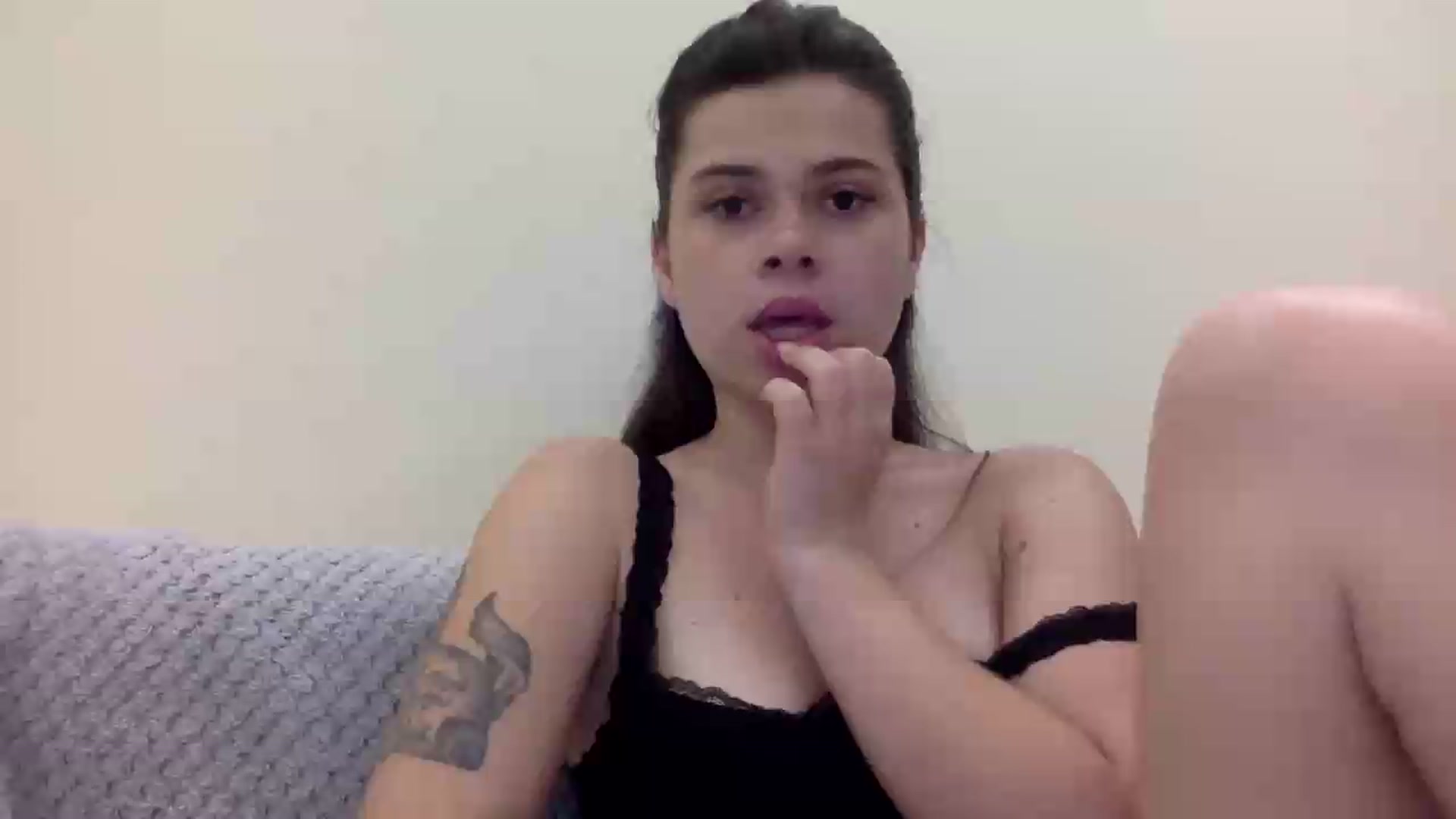 Gallery image thumbnail from Jasmi25's myfreecams stream on, 06/30/2026, 19:02 image 18 of 20
