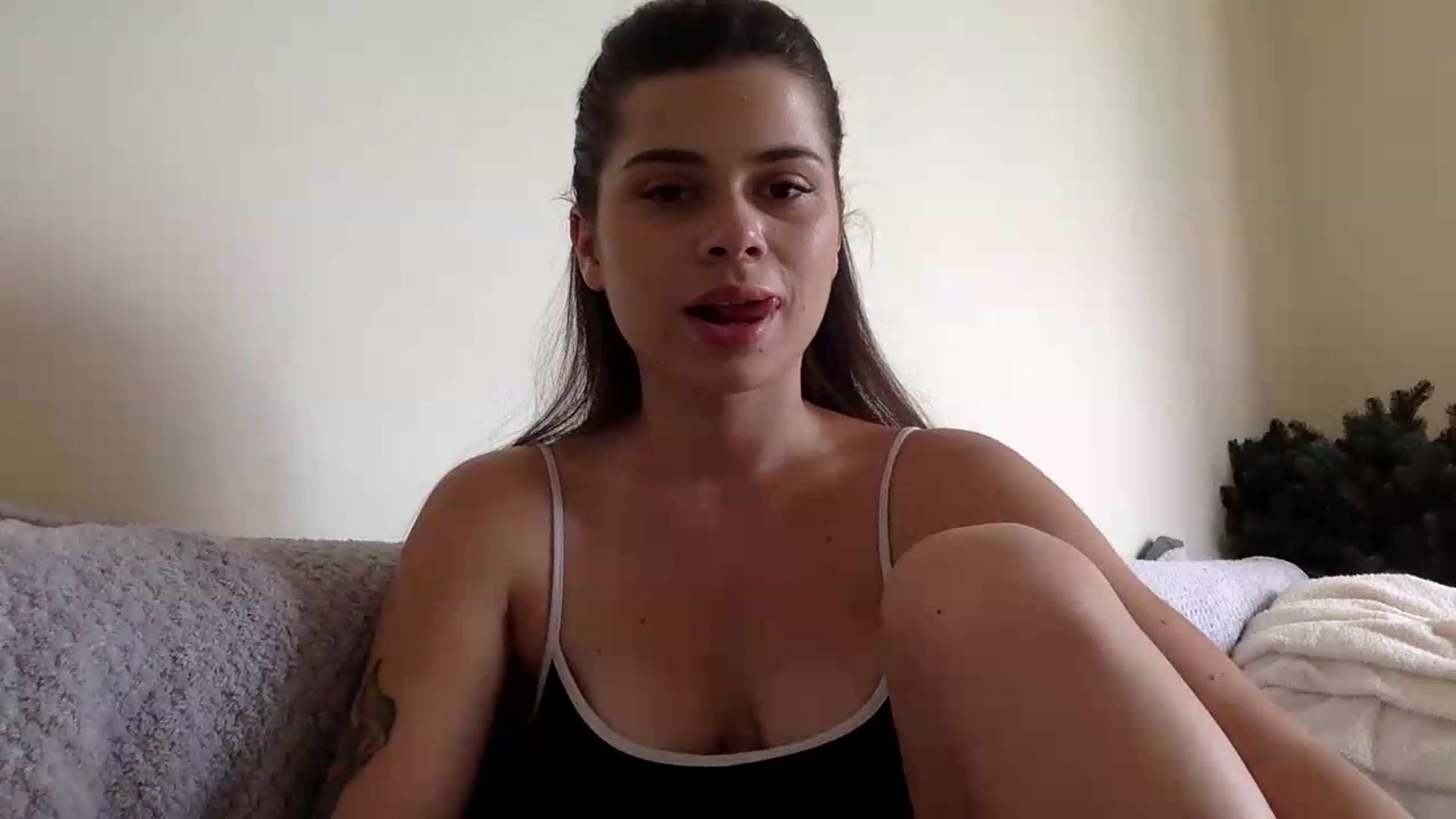 Gallery image thumbnail from Jasmi25's myfreecams stream on, 07/06/2026, 13:43 image 10 of 20