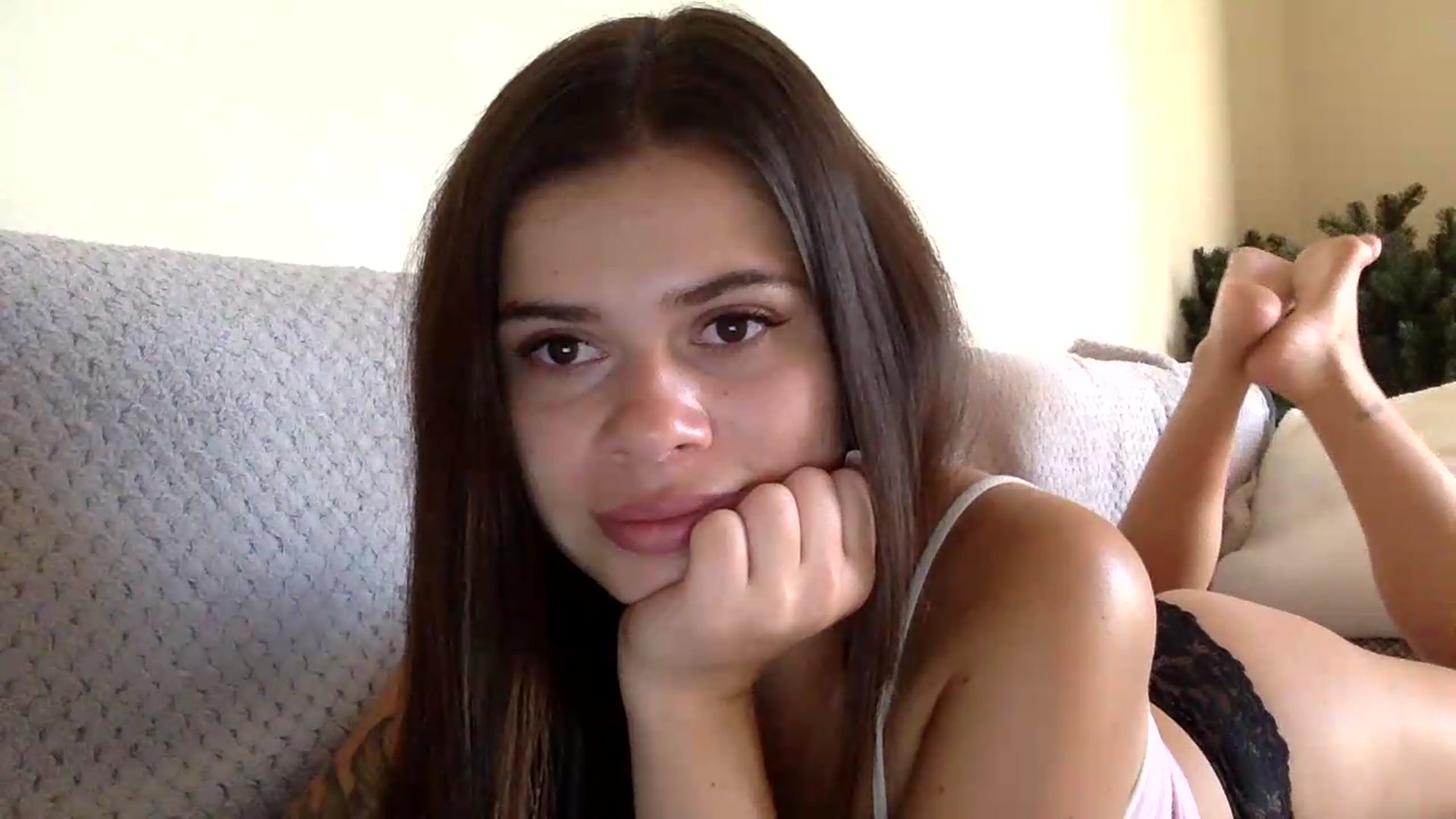 Gallery image thumbnail from Jasmi25's myfreecams stream on, 08/15/2026, 17:06 image 12 of 20