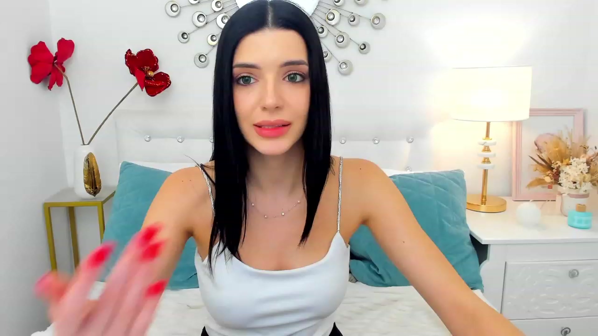 Gallery image thumbnail from JasmiLynn's myfreecams stream on, 02/17/2024, 19:59 image 4 of 20