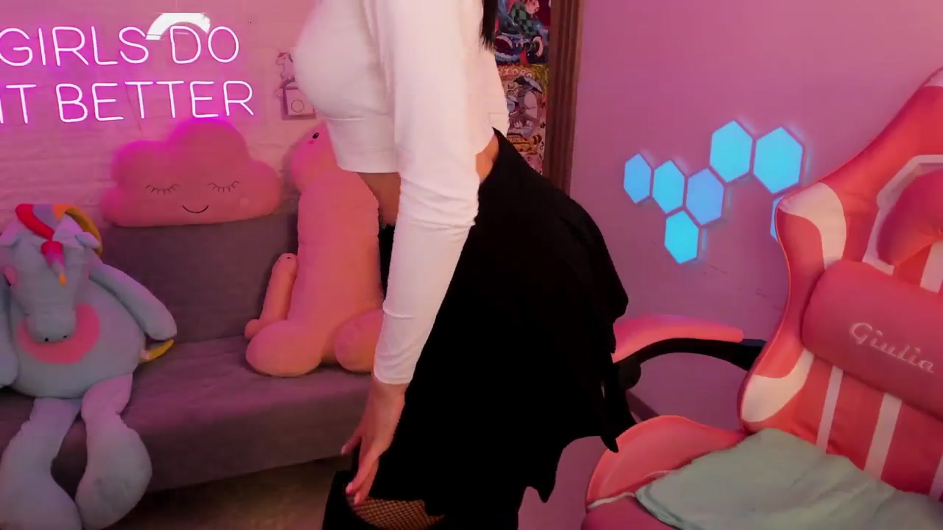Gallery image thumbnail from JasmiLynn's myfreecams stream on, 02/21/2024, 14:47 image 8 of 20