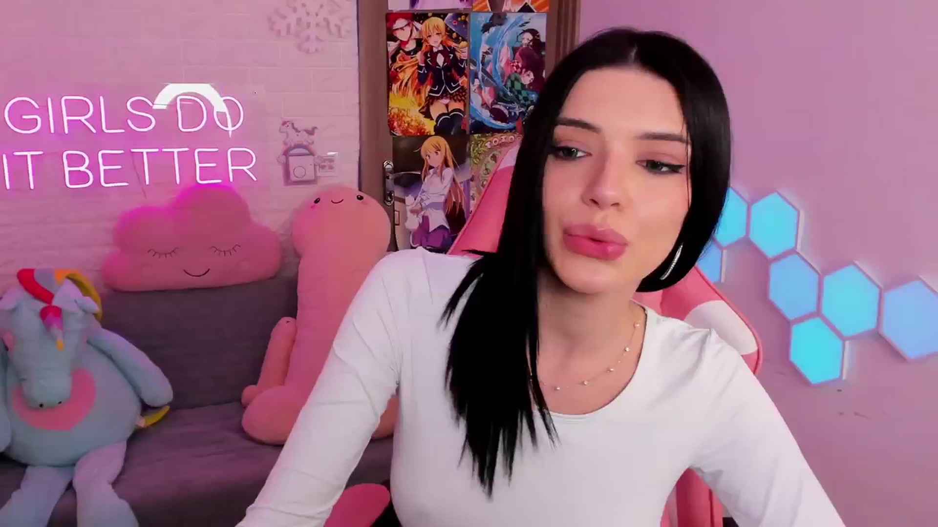 Gallery image thumbnail from JasmiLynn's myfreecams stream on, 02/21/2024, 19:59 image 10 of 20
