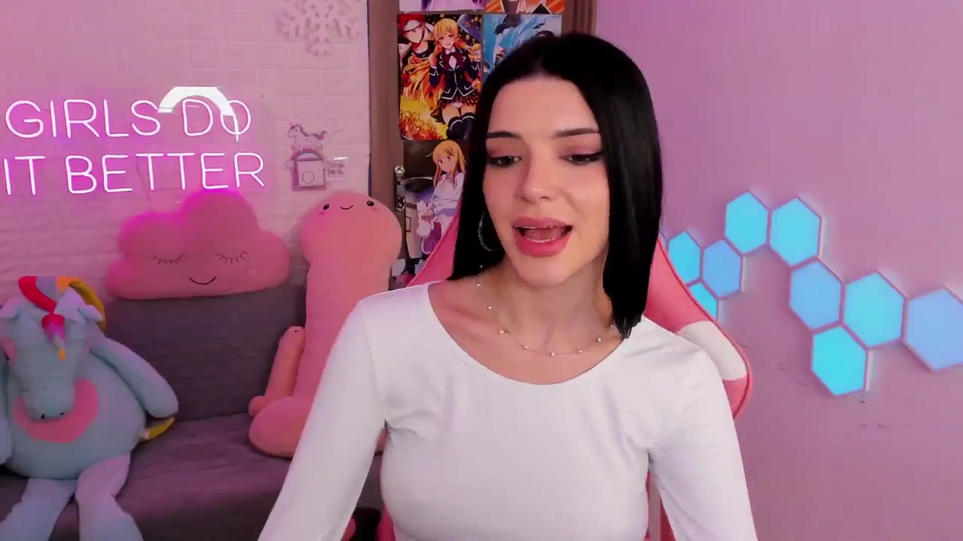 Gallery image thumbnail from JasmiLynn's myfreecams stream on, 02/21/2024, 19:59 image 13 of 20