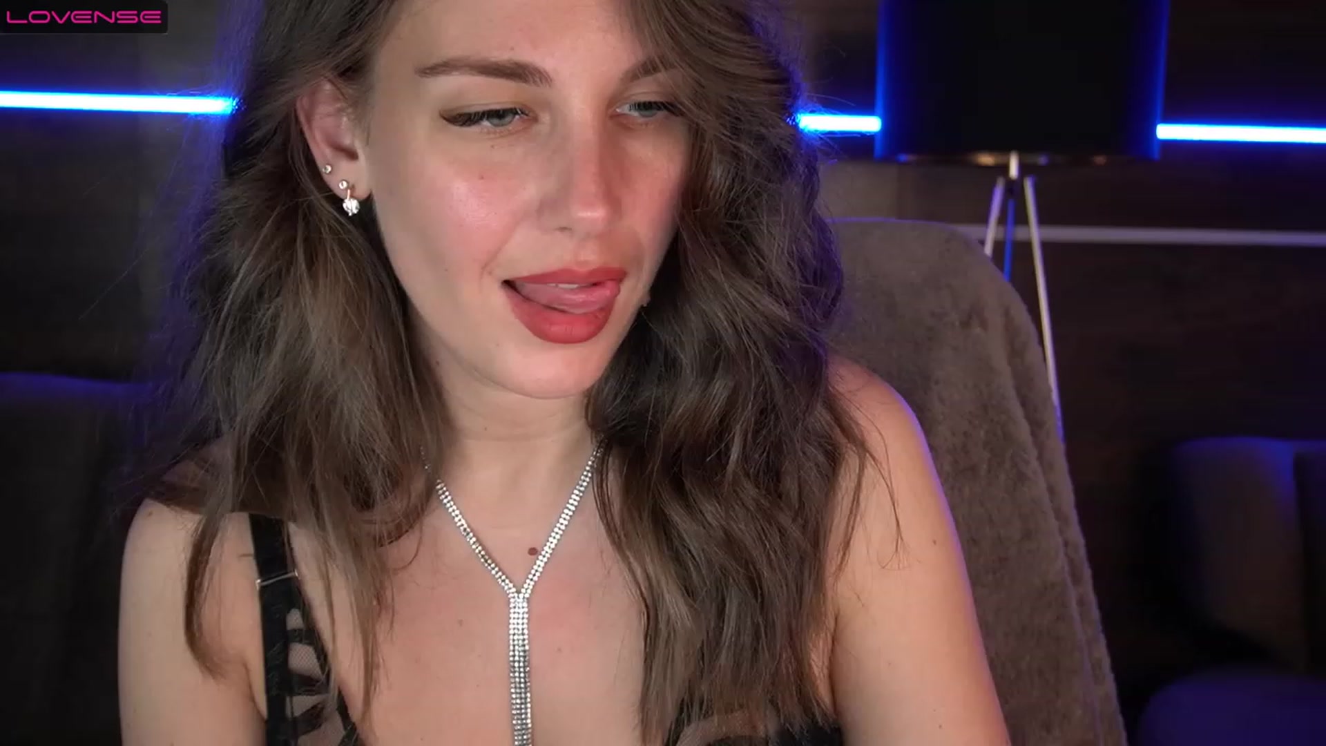 Gallery image thumbnail from Jasmin_James_'s myfreecams stream on, 07/23/2023, 01:08 image 11 of 20