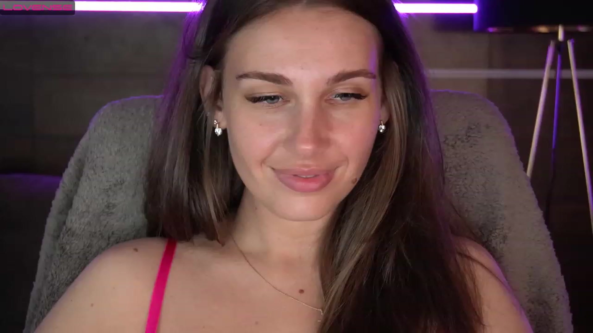 Gallery image thumbnail from Jasmin_James_'s myfreecams stream on, 07/25/2023, 05:32 image 10 of 20