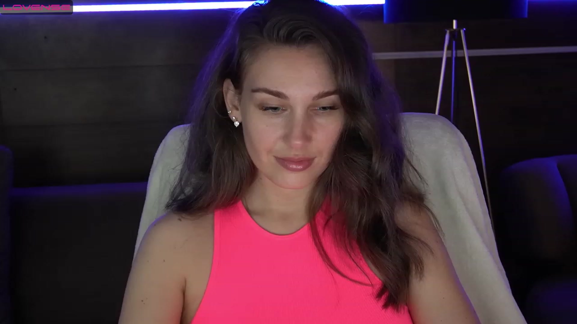 Gallery image thumbnail from Jasmin_James_'s myfreecams stream on, 08/03/2023, 20:35 image 8 of 20