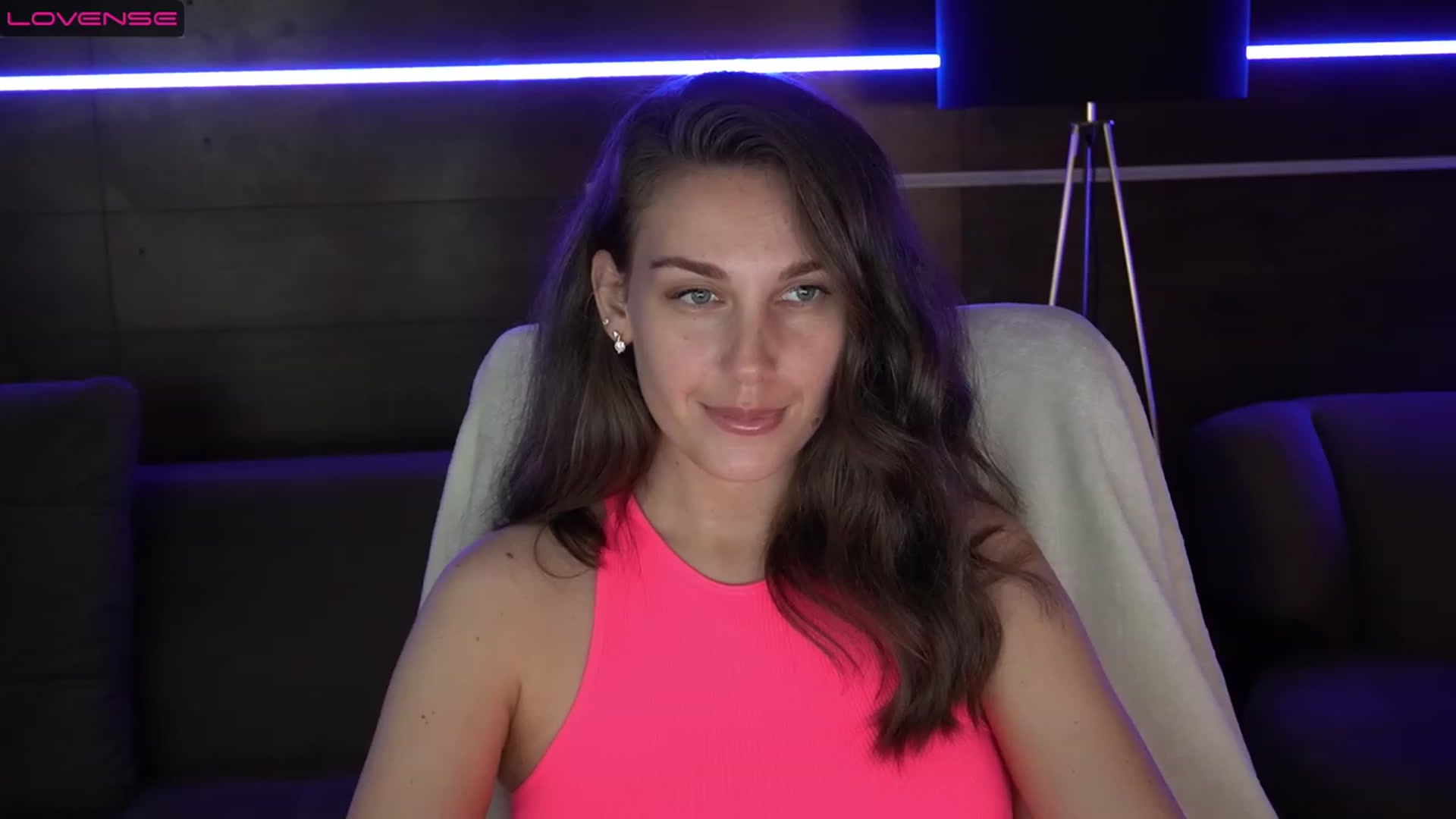 Gallery image thumbnail from Jasmin_James_'s myfreecams stream on, 08/03/2023, 21:58 image 7 of 20