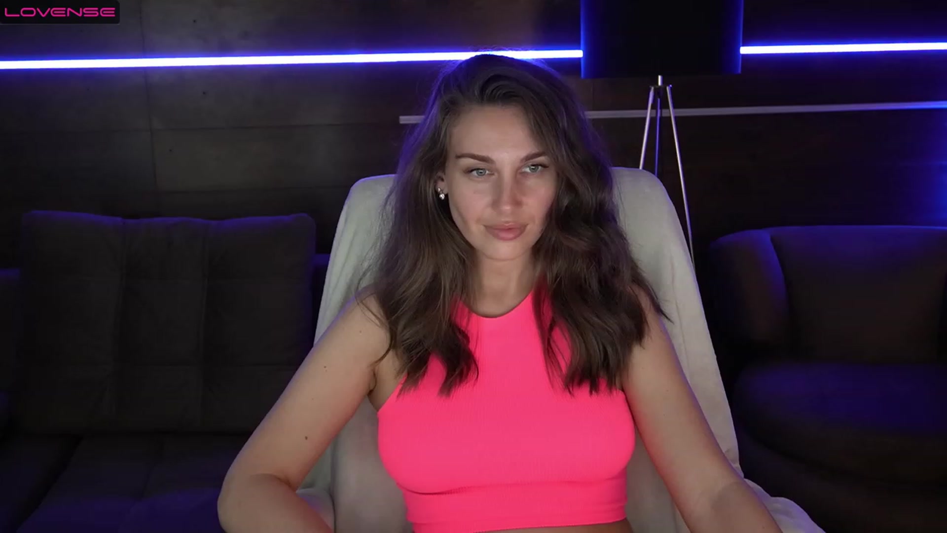 Gallery image thumbnail from Jasmin_James_'s myfreecams stream on, 08/04/2023, 02:33 image 10 of 20