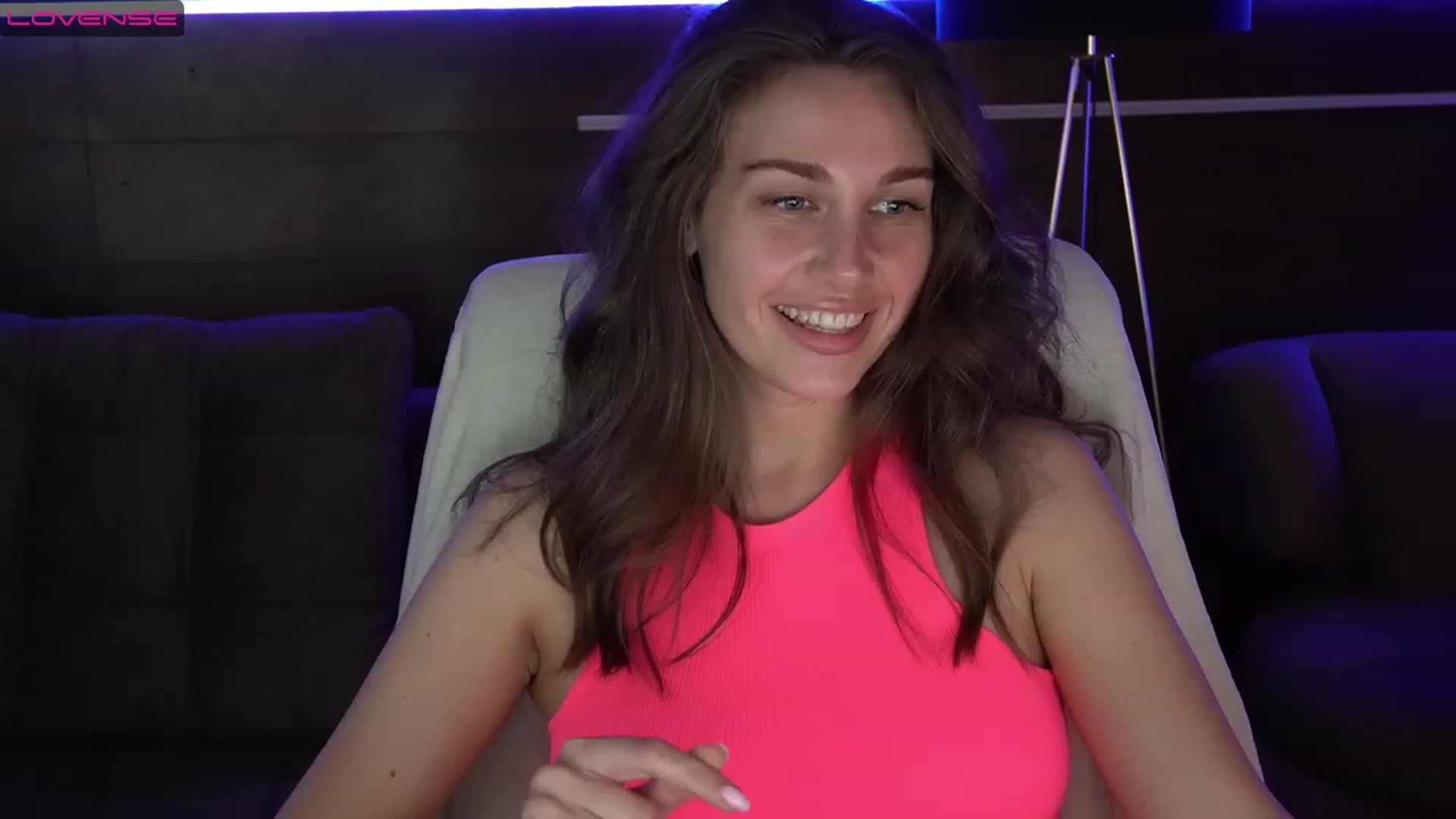 Gallery image thumbnail from Jasmin_James_'s myfreecams stream on, 08/04/2023, 02:33 image 14 of 20