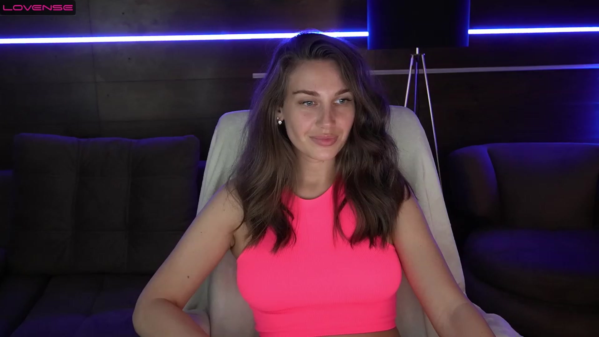 Gallery image thumbnail from Jasmin_James_'s myfreecams stream on, 08/04/2023, 02:33 image 8 of 20