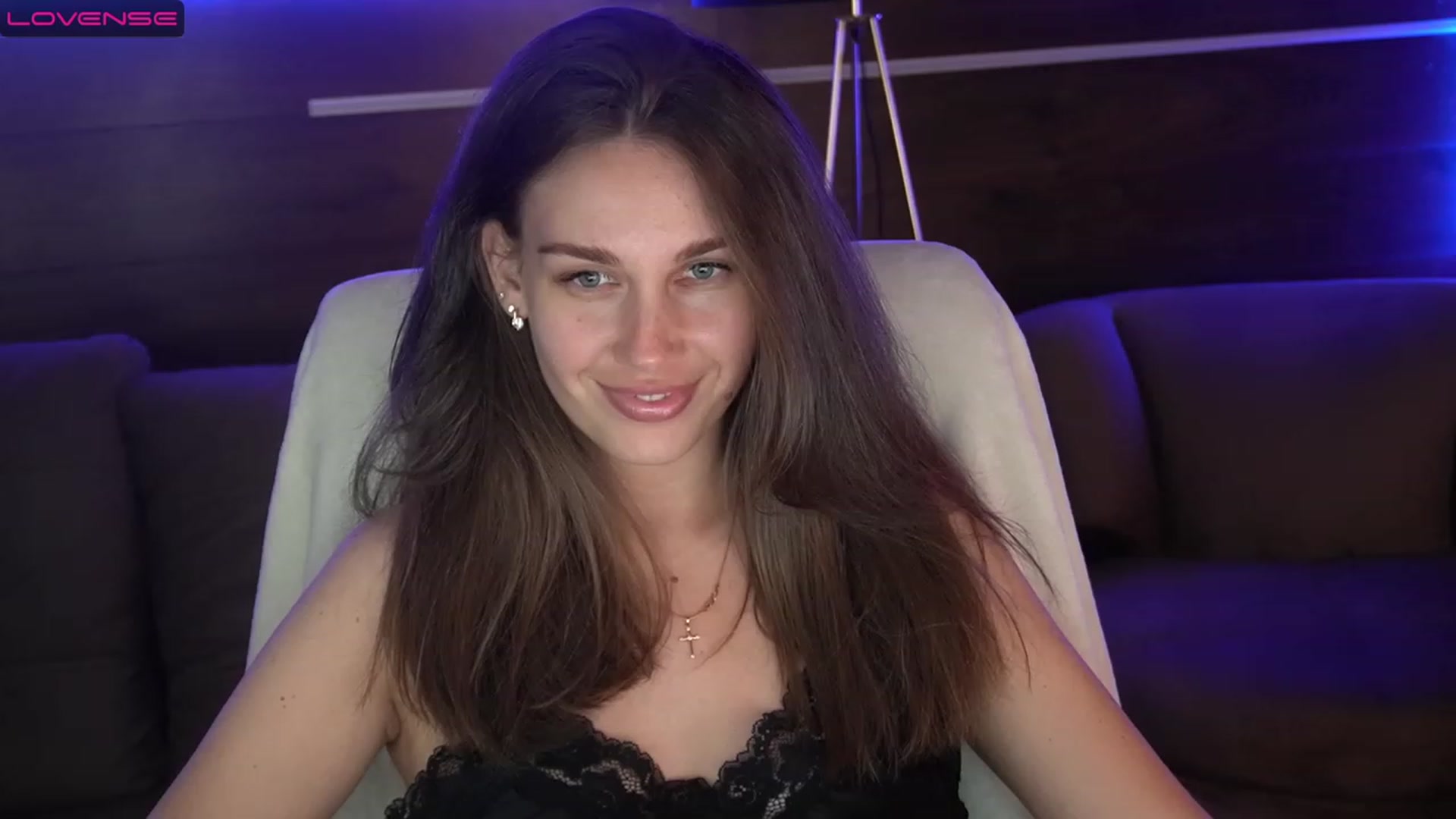 Gallery image thumbnail from Jasmin_James_'s myfreecams stream on, 08/04/2023, 21:14 image 1 of 20