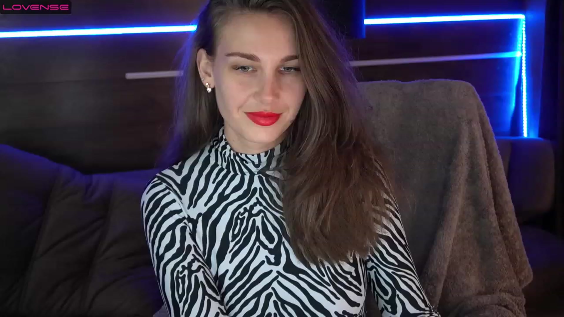 Gallery image thumbnail from Jasmin_James_'s myfreecams stream on, 08/05/2023, 21:46 image 6 of 20
