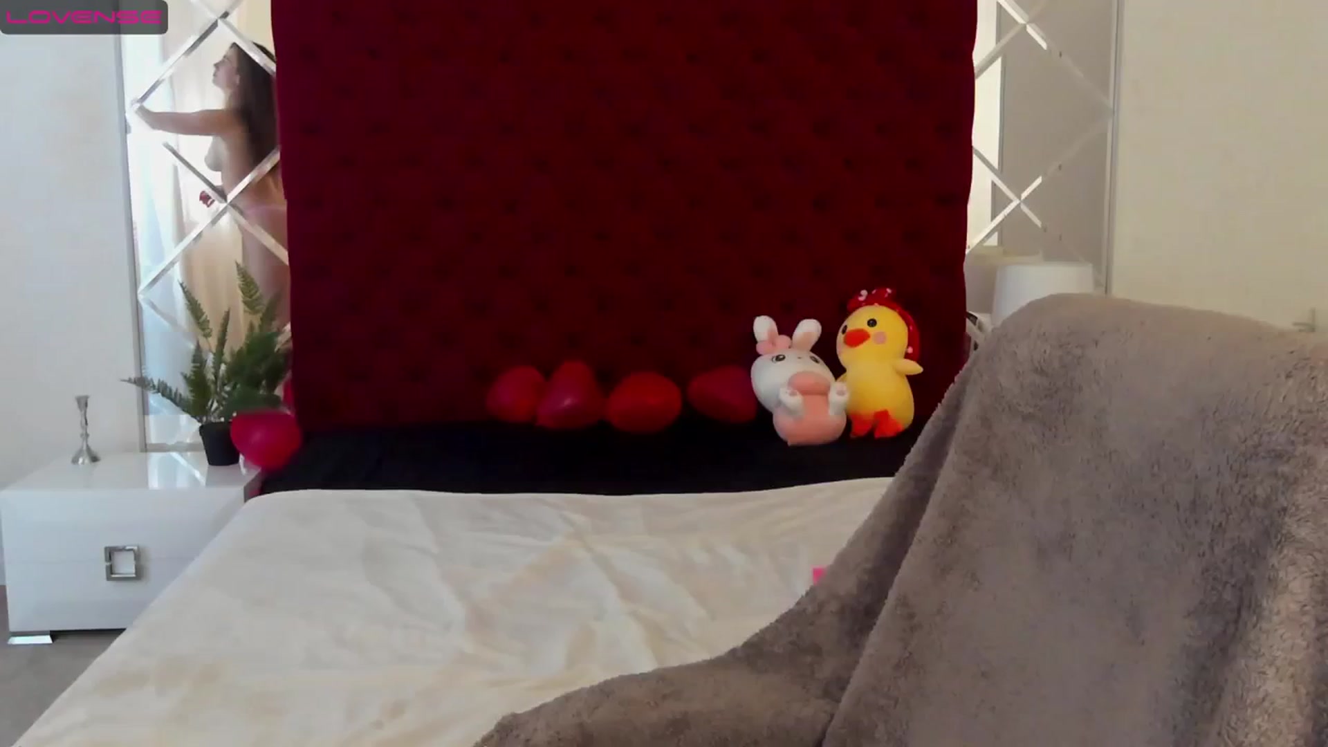 Gallery image thumbnail from Jasmin_James_'s myfreecams stream on, 02/19/2024, 10:52 image 17 of 20