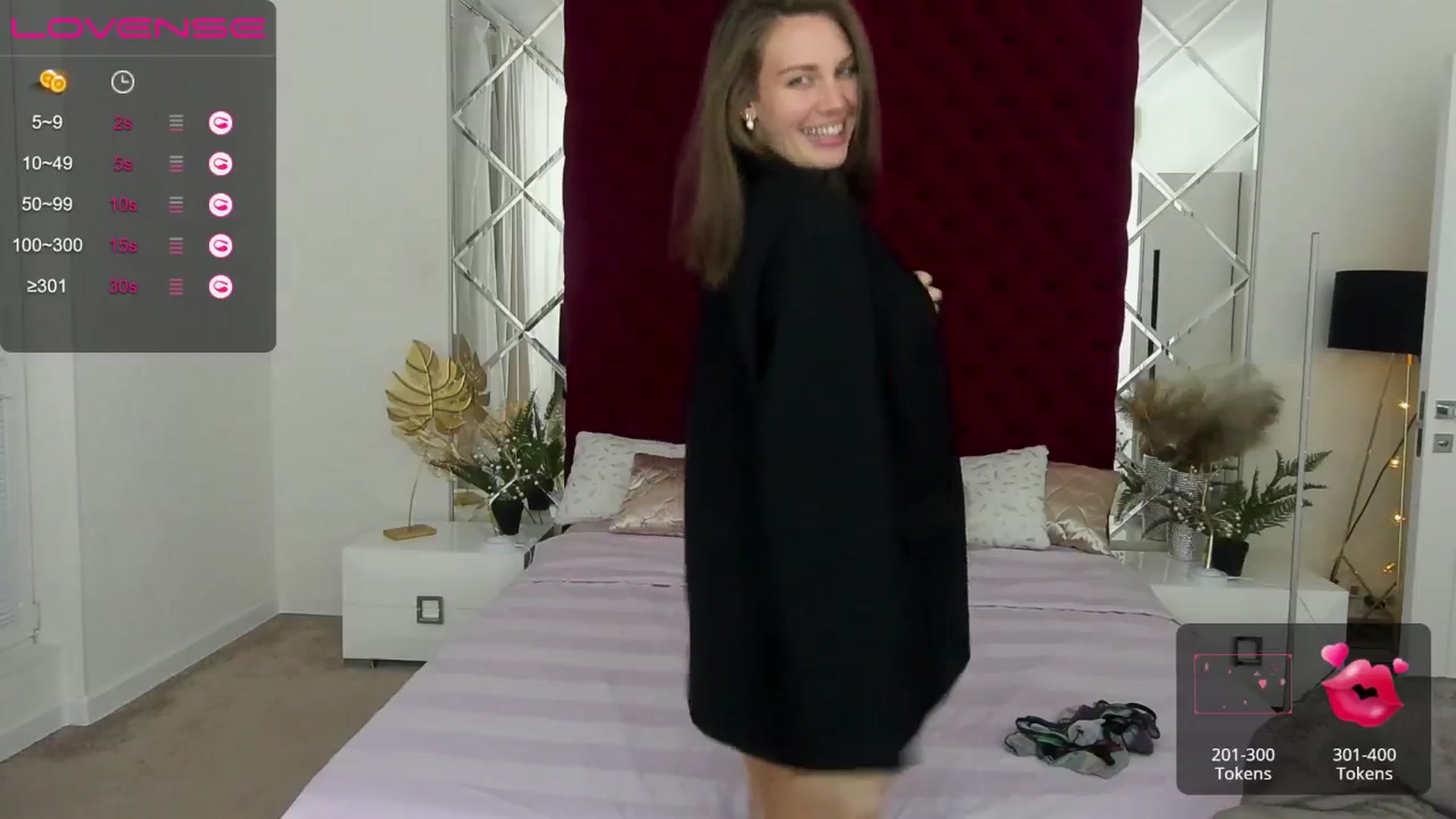 Gallery image thumbnail from Jasmin_James_'s myfreecams stream on, 05/05/2024, 17:26 image 13 of 20