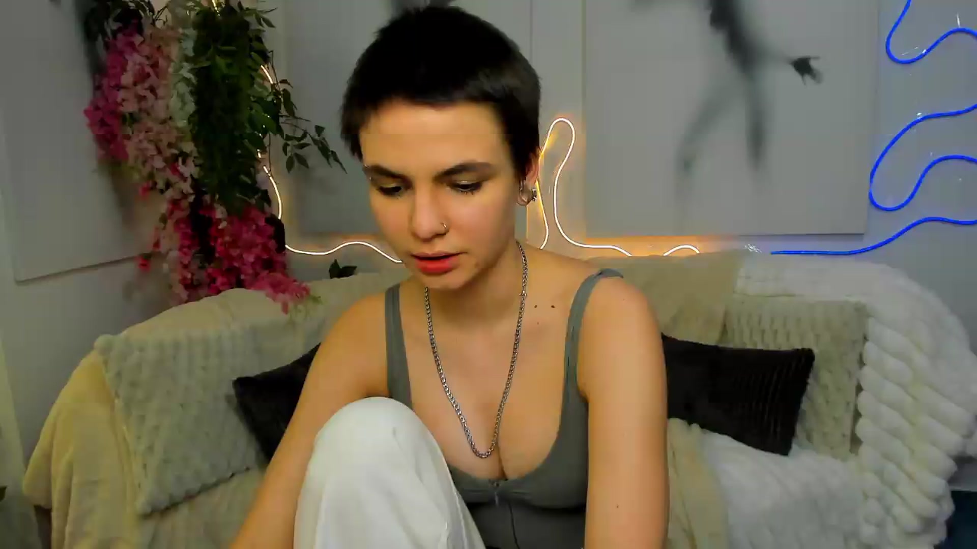 Gallery image thumbnail from Jasmin_Shh's myfreecams stream on, 08/12/2026, 17:24 image 17 of 20