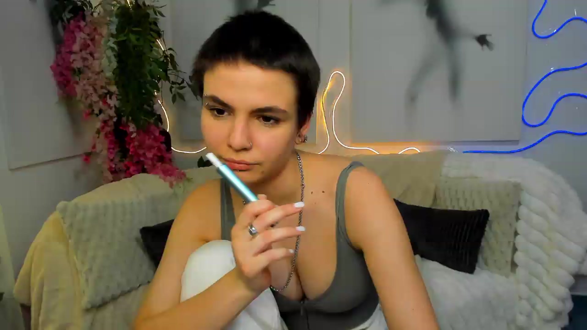 Gallery image thumbnail from Jasmin_Shh's myfreecams stream on, 08/12/2026, 17:24 image 10 of 20