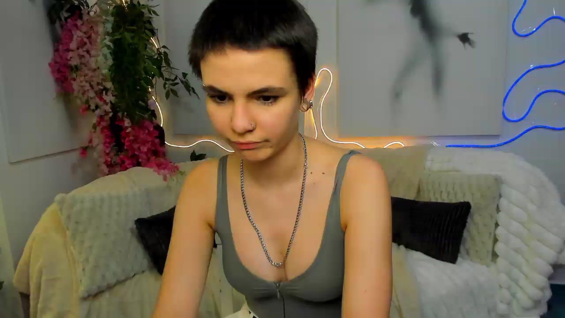 Gallery image thumbnail from Jasmin_Shh's myfreecams stream on, 08/12/2026, 17:24 image 7 of 20