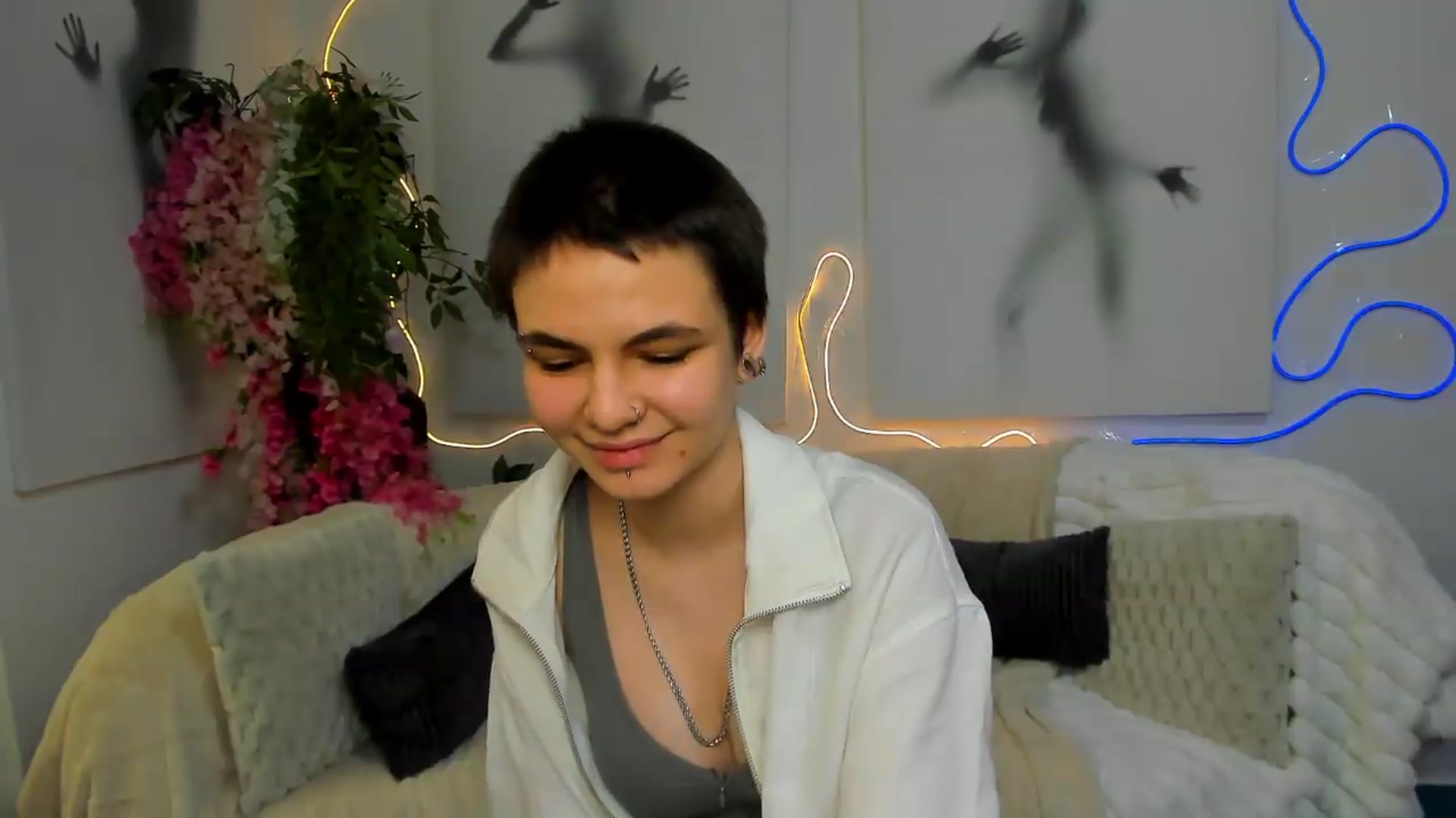 Gallery image thumbnail from Jasmin_Shh's myfreecams stream on, 08/14/2026, 12:40 image 14 of 20
