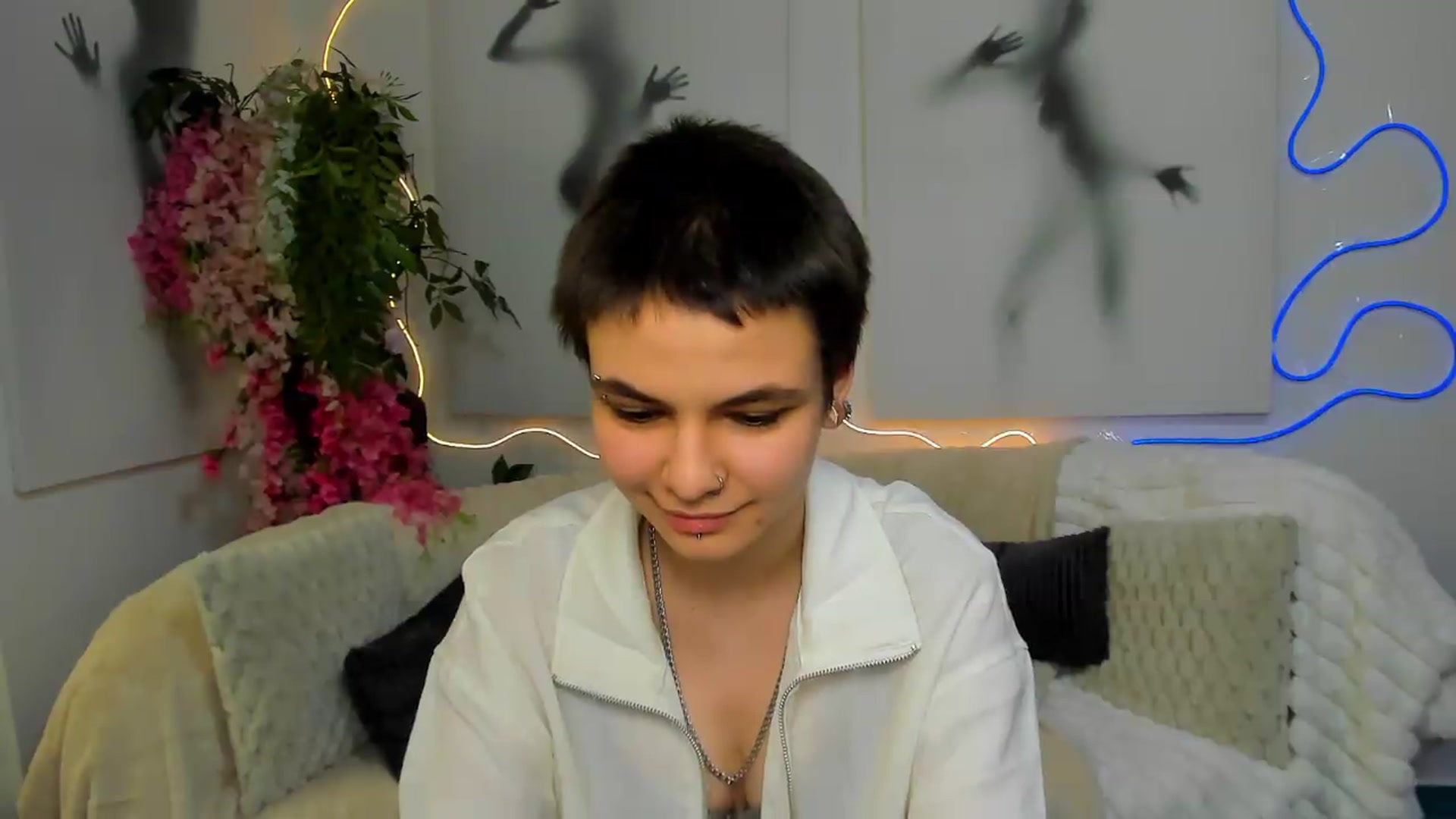 Gallery image thumbnail from Jasmin_Shh's myfreecams stream on, 08/14/2026, 12:40 image 11 of 20