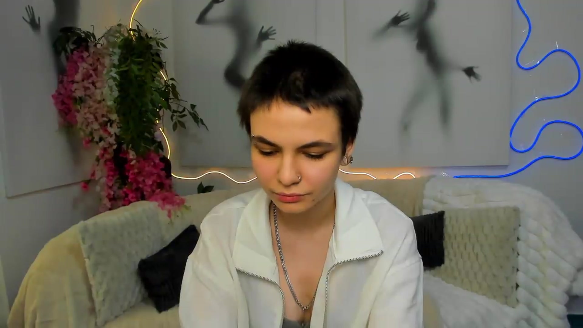 Gallery image thumbnail from Jasmin_Shh's myfreecams stream on, 08/14/2026, 12:40 image 13 of 20