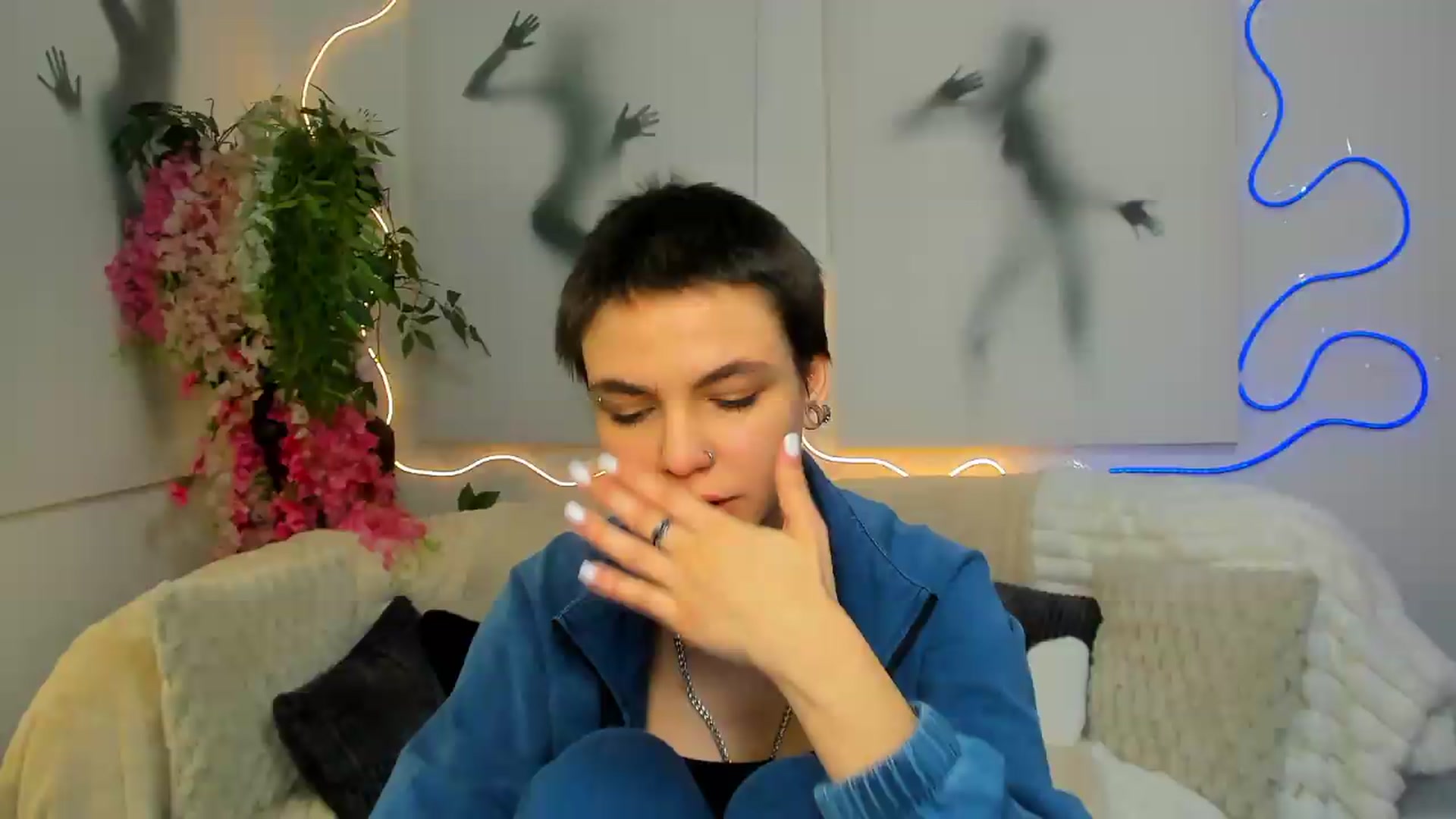 Gallery image thumbnail from Jasmin_Shh's myfreecams stream on, 08/15/2026, 09:50 image 1 of 20