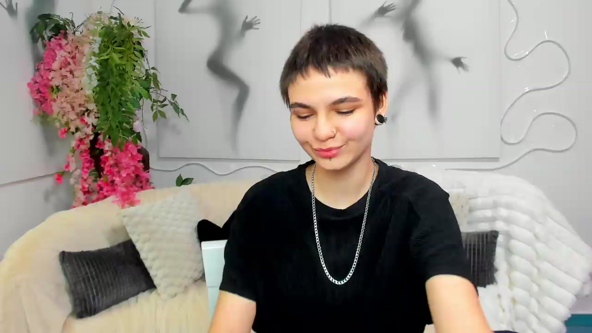 Gallery image thumbnail from Jasmin_Shh's myfreecams stream on, 08/19/2026, 12:37 image 5 of 20