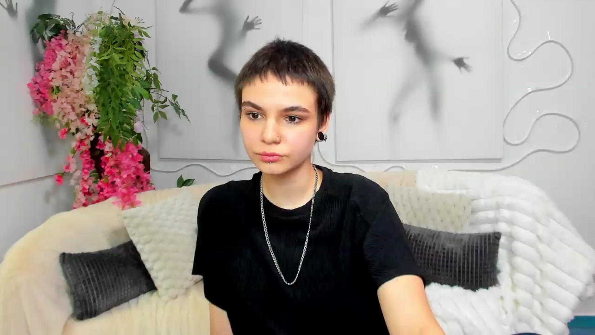 Gallery image thumbnail from Jasmin_Shh's myfreecams stream on, 08/19/2026, 12:37 image 4 of 20