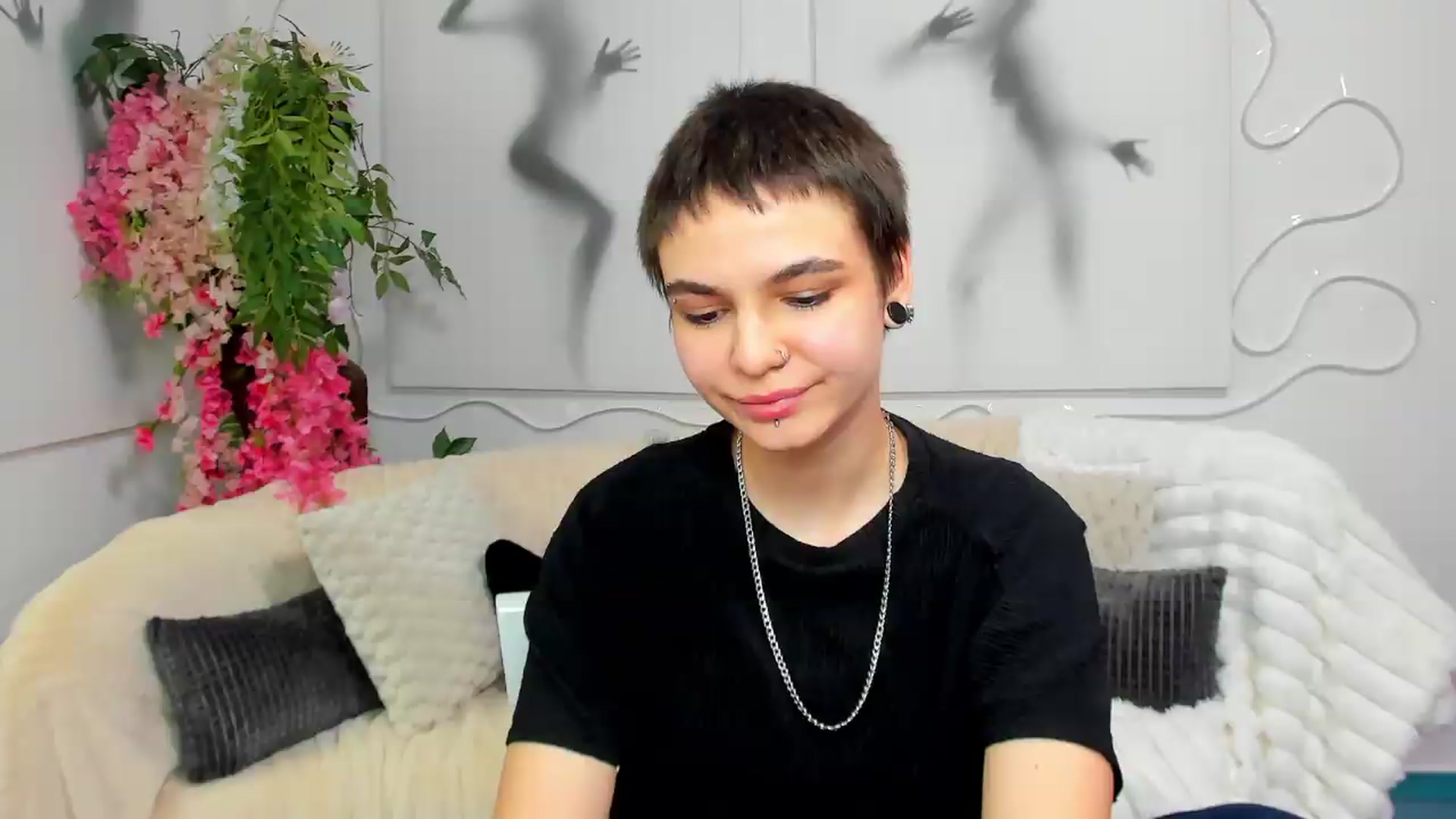 Gallery image thumbnail from Jasmin_Shh's myfreecams stream on, 08/19/2026, 12:37 image 3 of 20