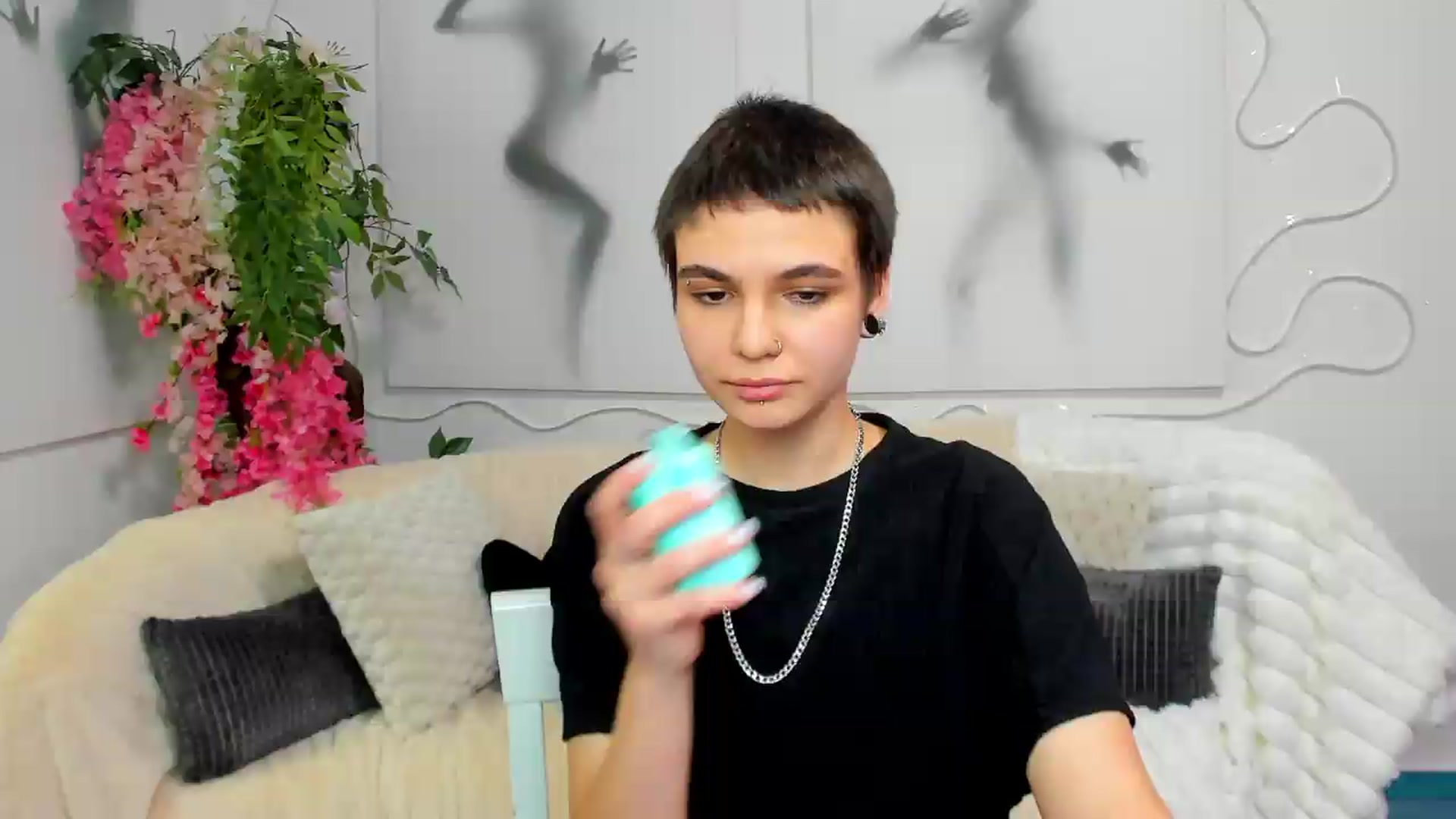 Gallery image thumbnail from Jasmin_Shh's myfreecams stream on, 08/19/2026, 12:37 image 18 of 20