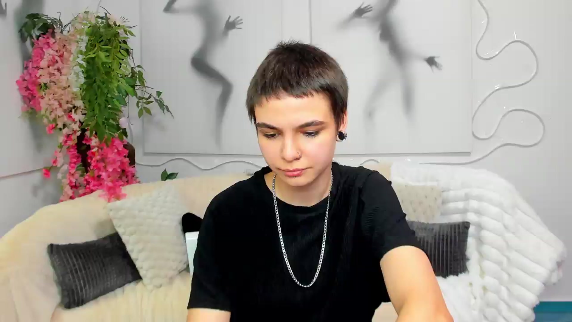 Gallery image thumbnail from Jasmin_Shh's myfreecams stream on, 08/19/2026, 12:37 image 20 of 20