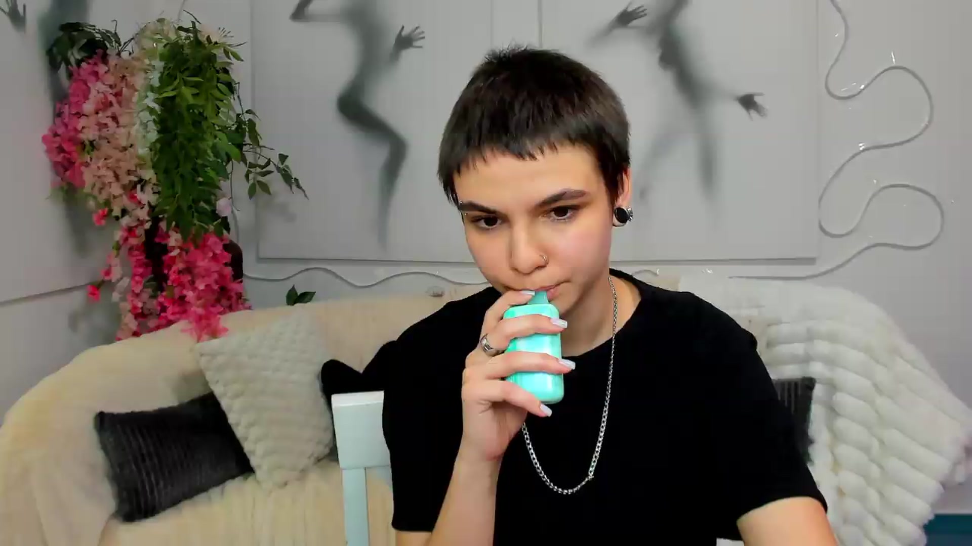 Gallery image thumbnail from Jasmin_Shh's myfreecams stream on, 08/19/2026, 12:37 image 12 of 20