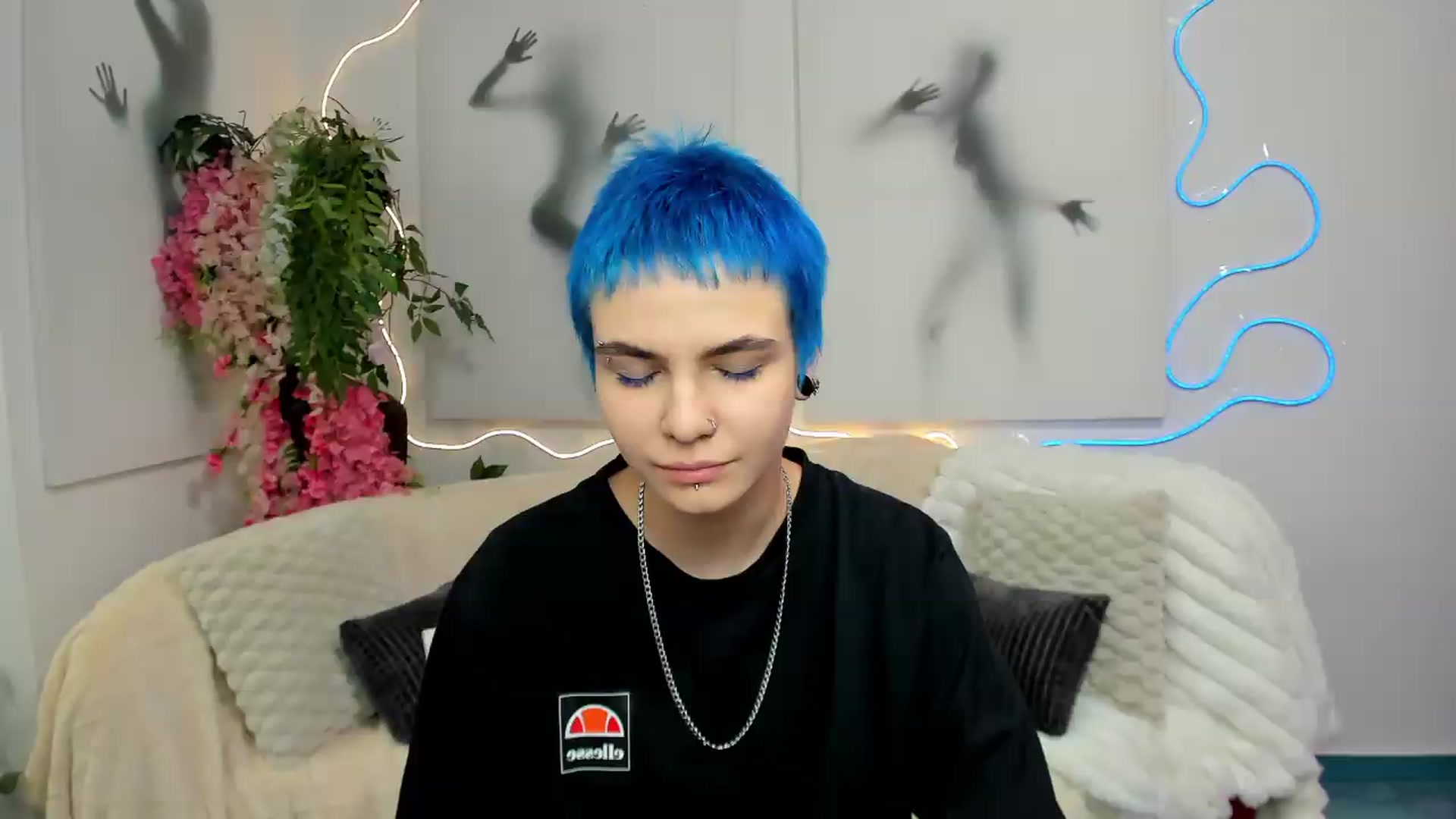 Gallery image thumbnail from Jasmin_Shh's myfreecams stream on, 08/26/2026, 18:02 image 1 of 20