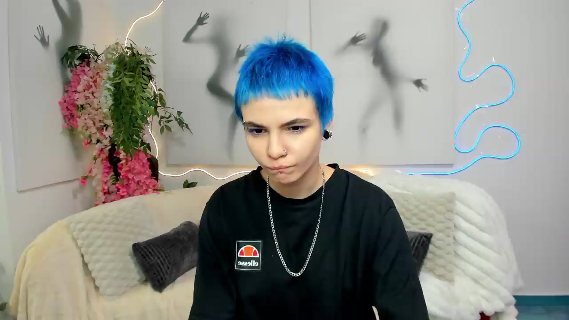 Gallery image thumbnail from Jasmin_Shh's myfreecams stream on, 08/26/2026, 18:02 image 17 of 20