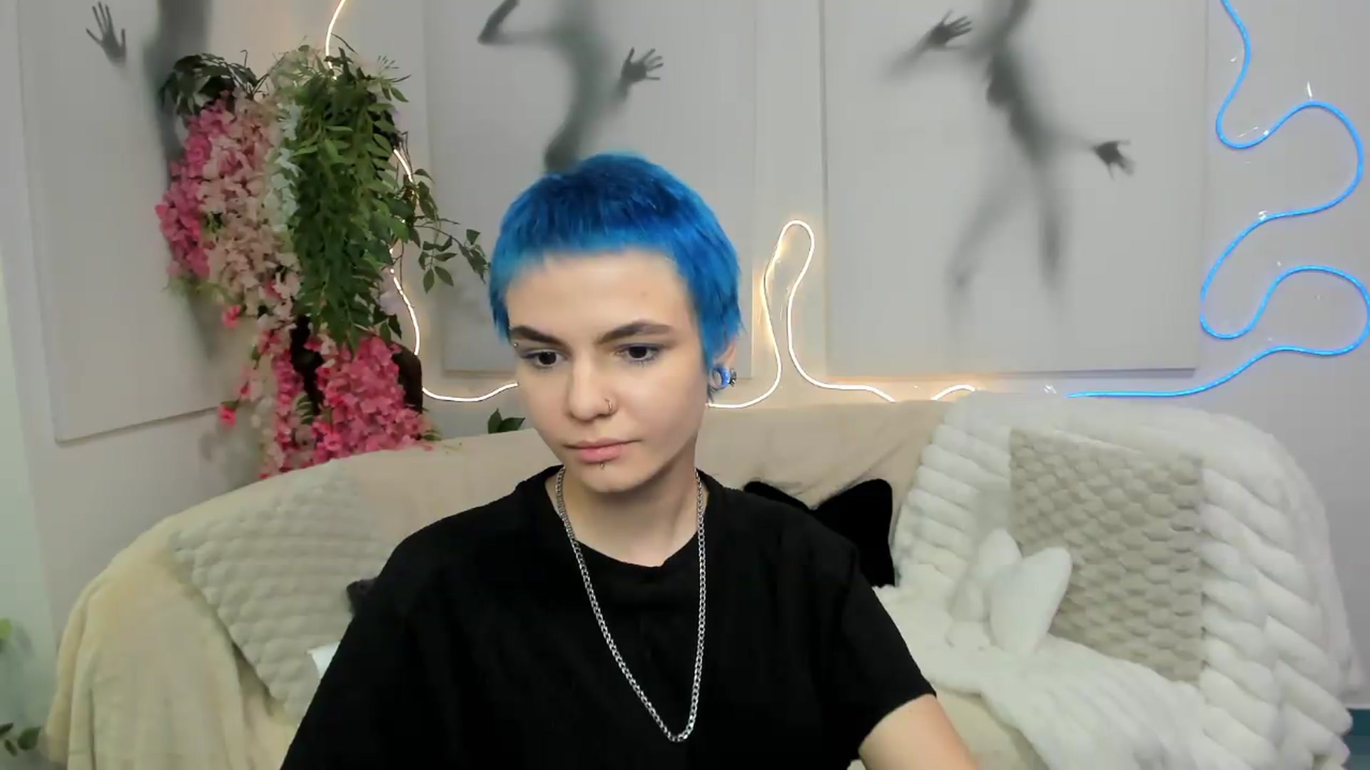 Gallery image thumbnail from Jasmin_Shh's myfreecams stream on, 08/29/2026, 12:51 image 17 of 20