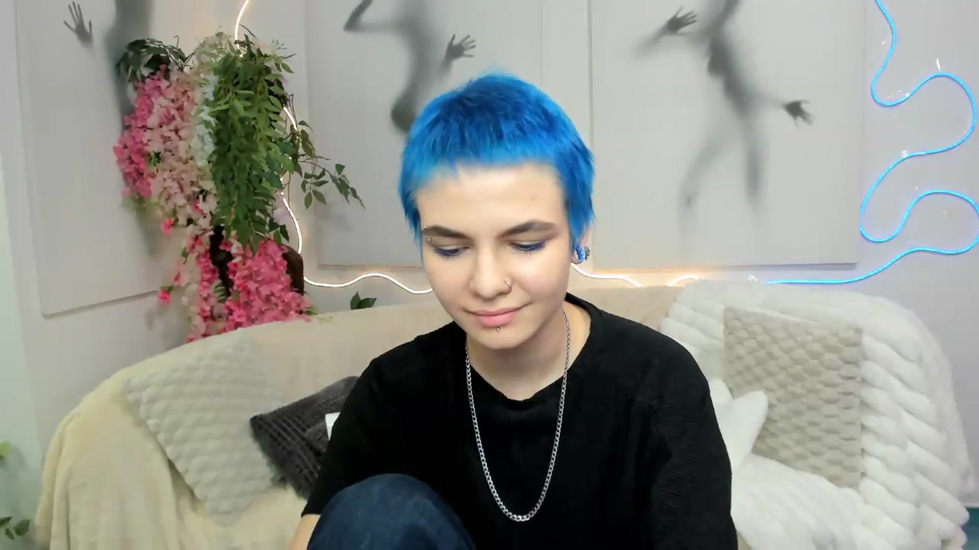 Gallery image thumbnail from Jasmin_Shh's myfreecams stream on, 08/29/2026, 12:51 image 13 of 20