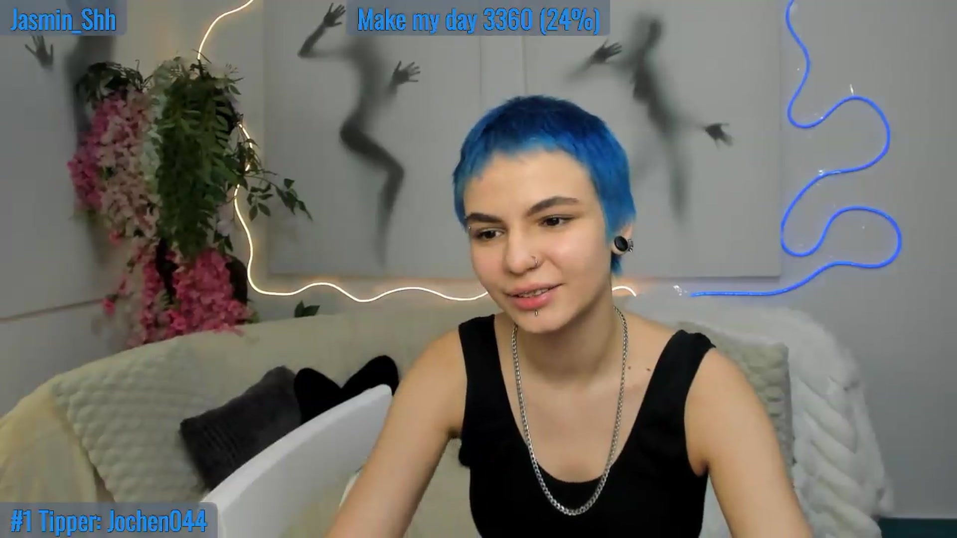 Gallery image thumbnail from Jasmin_Shh's myfreecams stream on, 09/01/2026, 12:42 image 14 of 20