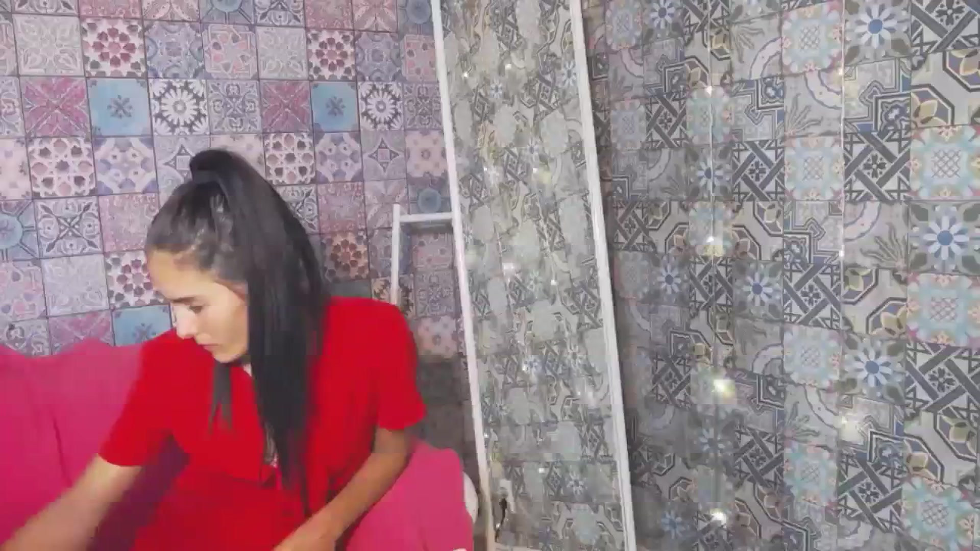 Gallery image thumbnail from JasmineA's myfreecams stream on, 10/04/2023, 19:02 image 18 of 20