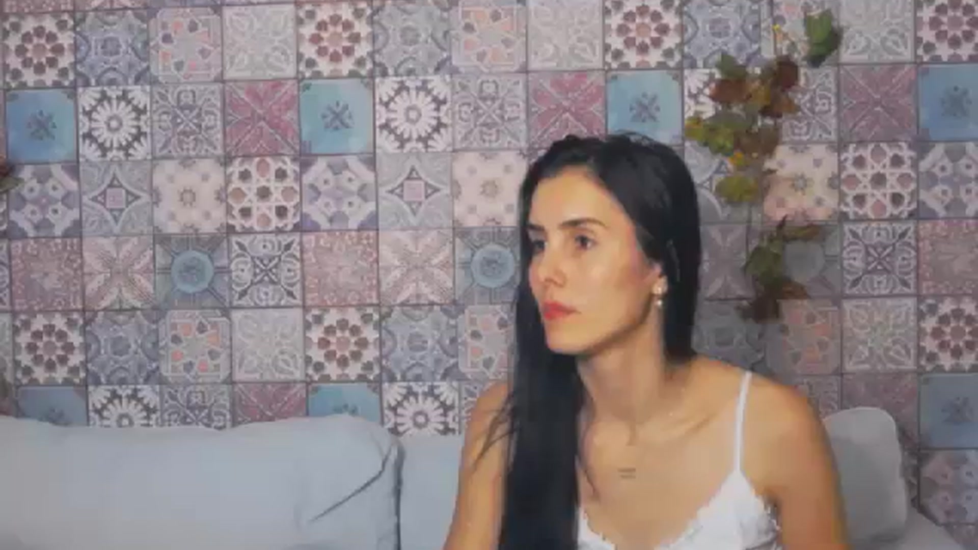 Gallery image thumbnail from JasmineA's myfreecams stream on, 10/29/2023, 16:40 image 16 of 20