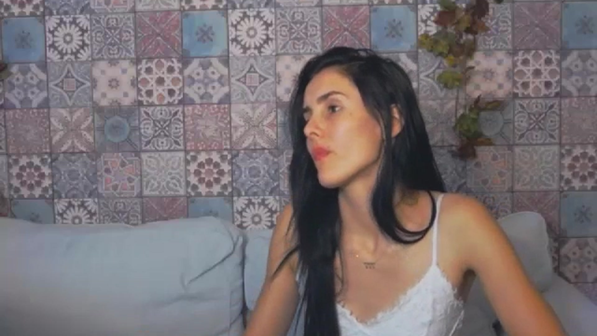 Gallery image thumbnail from JasmineA's myfreecams stream on, 10/29/2023, 16:40 image 10 of 20