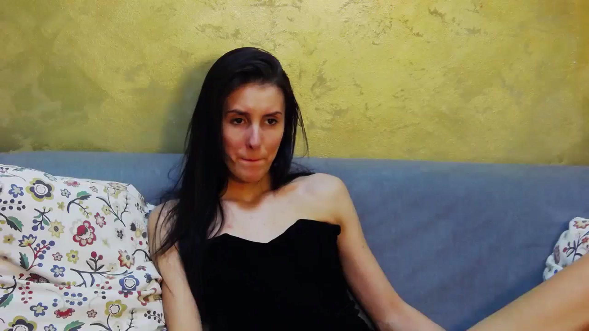Gallery image thumbnail from JasmineA's myfreecams stream on, 03/08/2024, 21:32 image 17 of 20