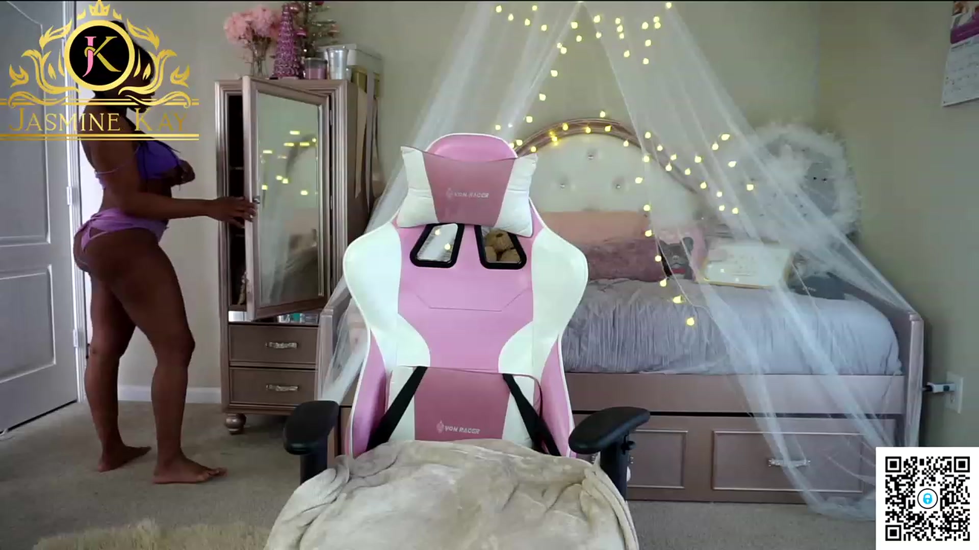 Gallery image thumbnail from JasmineKay's myfreecams stream on, 02/17/2023, 16:54 image 11 of 20