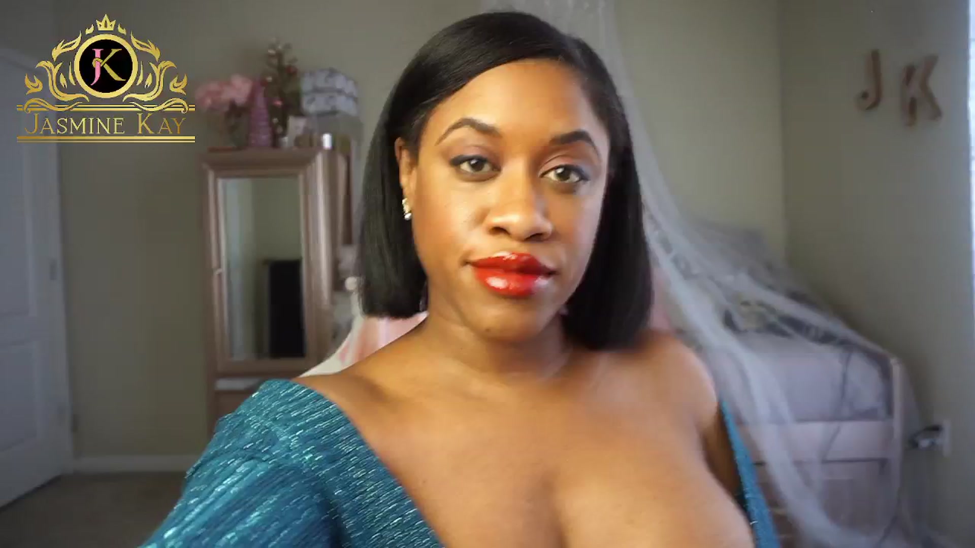 Gallery image thumbnail from JasmineKay's myfreecams stream on, 12/22/2025, 21:31 image 2 of 20