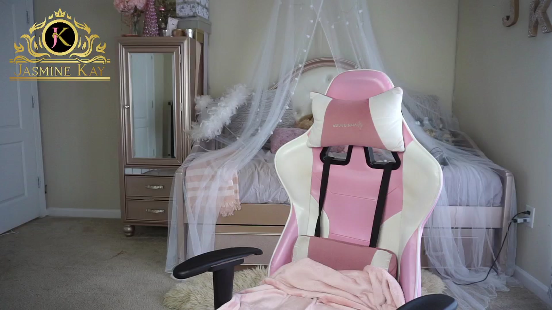 Gallery image thumbnail from JasmineKay's myfreecams stream on, 01/02/2026, 20:46 image 8 of 20