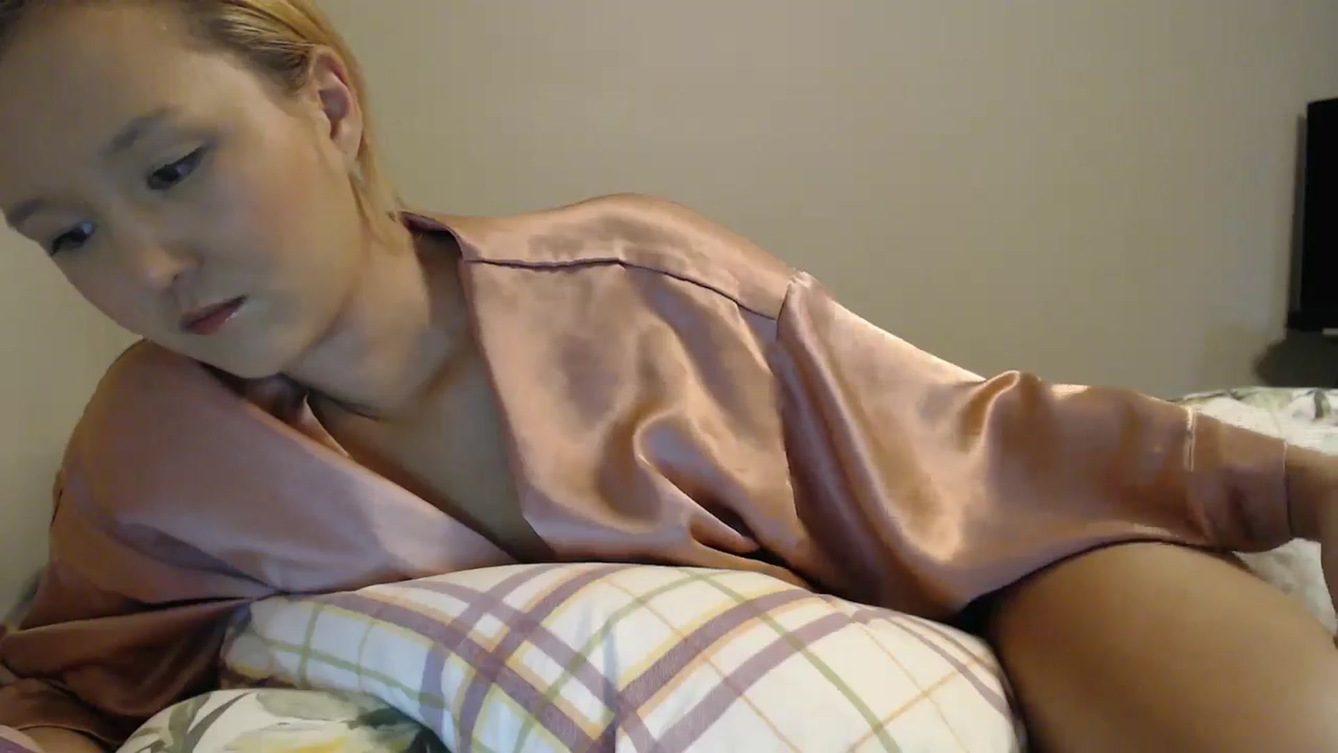 Gallery image thumbnail from JasmineSXO's myfreecams stream on, 07/05/2025, 19:06 image 4 of 20