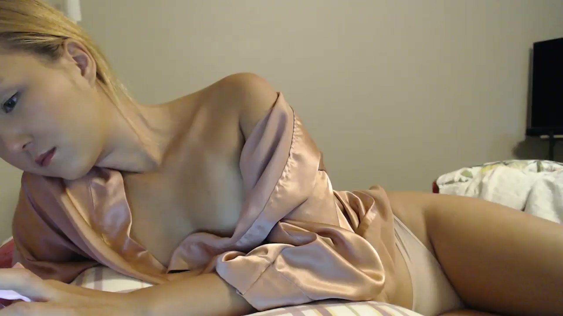 Gallery image thumbnail from JasmineSXO's myfreecams stream on, 07/05/2025, 19:06 image 13 of 20