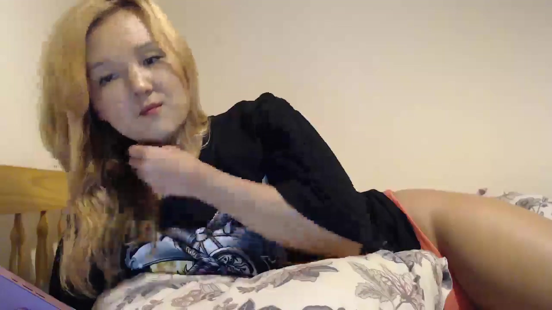 Gallery image thumbnail from JasmineSXO's myfreecams stream on, 07/24/2025, 20:15 image 17 of 20