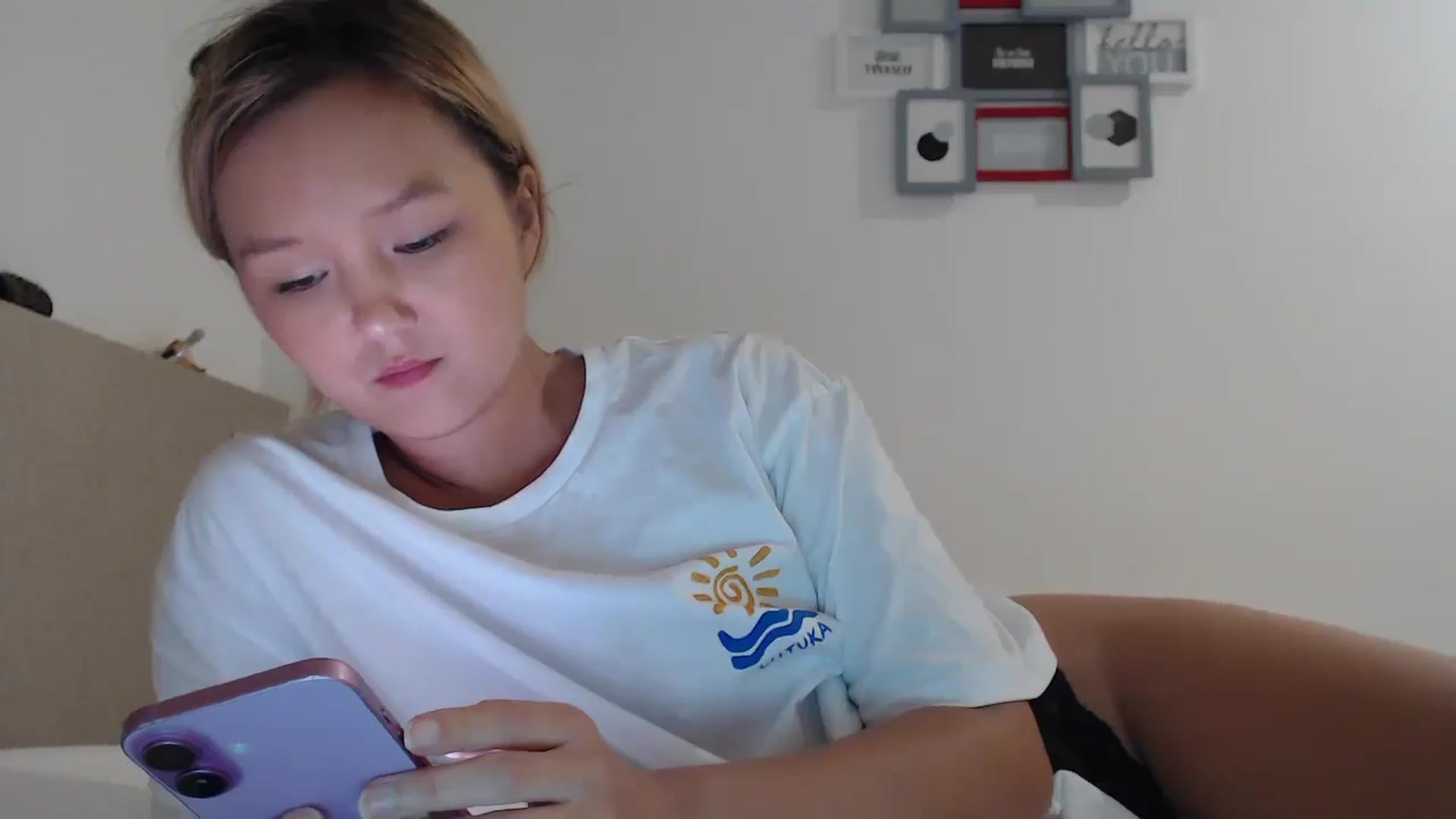 Gallery image thumbnail from JasmineSXO's myfreecams stream on, 12/08/2025, 22:40 image 10 of 20