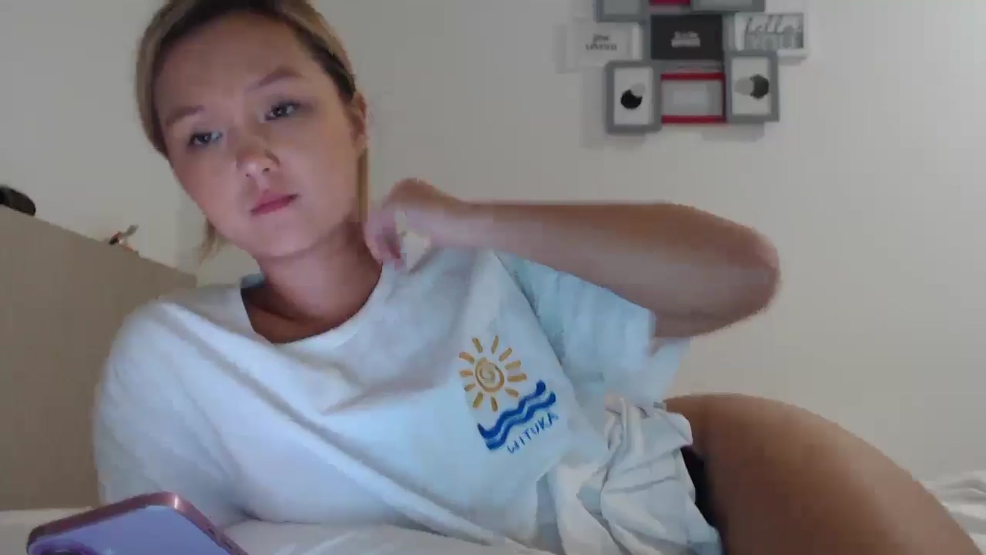 Gallery image thumbnail from JasmineSXO's myfreecams stream on, 12/08/2025, 22:40 image 12 of 20